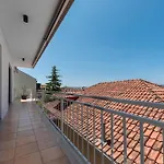 Luka Apartman *